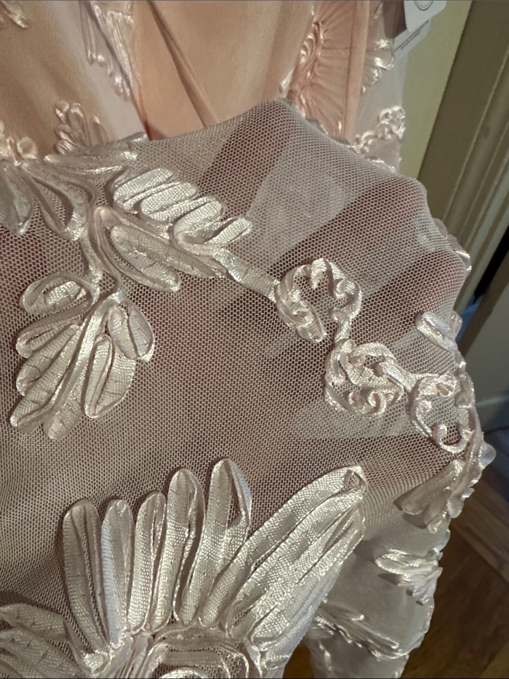 Elegant Pink Lace Strapless Evening Dress - Picture 4 of 7